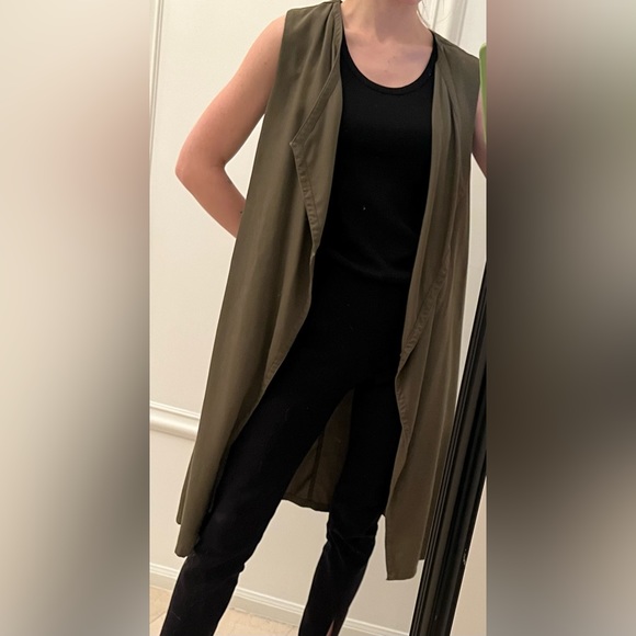 Sisley (Benetton Group) 100% lyocell open front olive green midi vest size US 4 - Picture 3 of 12
